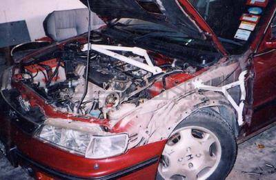 [Obr.: 10/55/13/6-honda-accord-94-97-2d-ultra-r-3-point-front-upper-strutbar-1696468351.jpg]