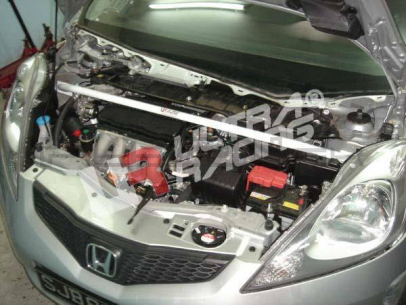 [Obr.: 10/55/34/4-honda-jazz-fit-08-ultraracing-2-point-front-upper-strutbar-1696468619.jpg]