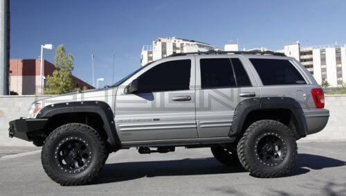 [Obr.: 10/96/89/6-royal-body-kit-jeep-grand-cherokee-wj-wheel-arch-extensions-1721729862.jpg]